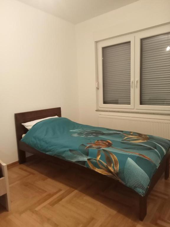 Rooms Near The Airport SJJ Exterior foto